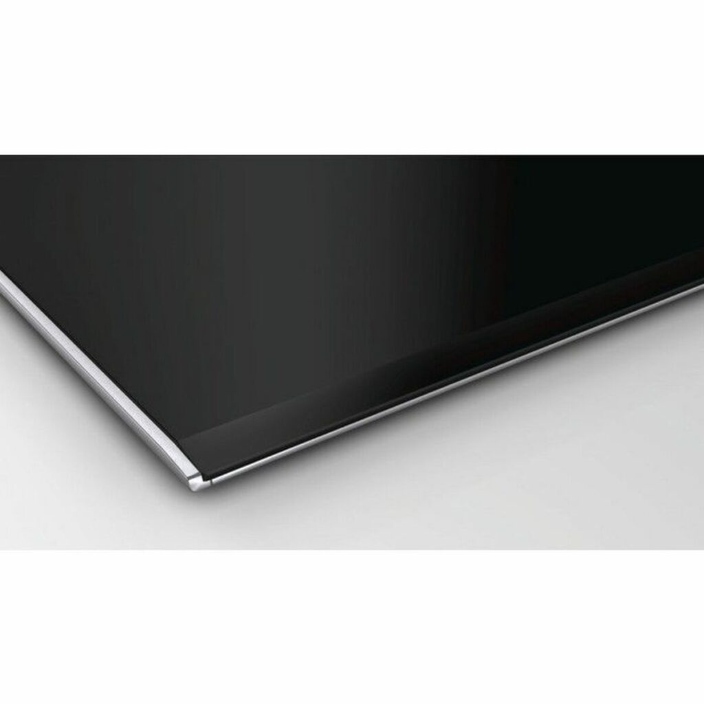 S71018336_8